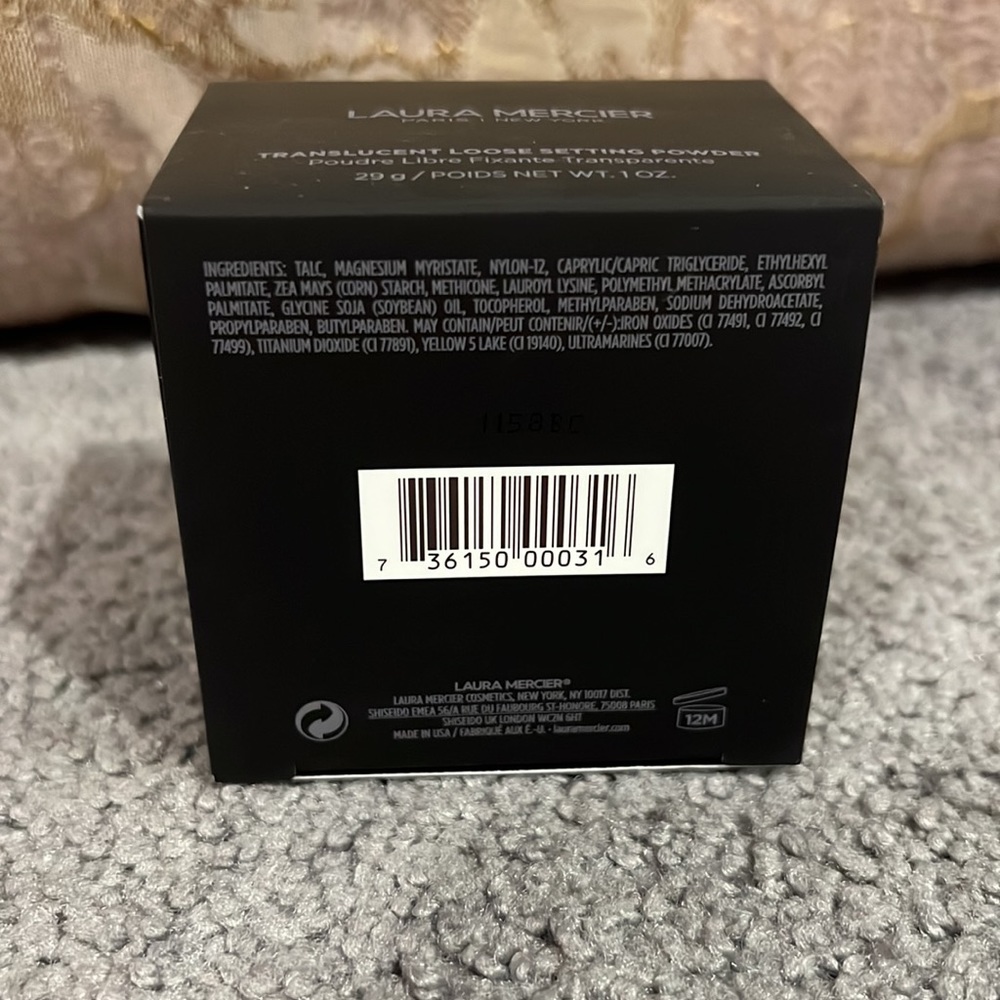 Translucent Loose Setting Powder - Picture 4 of 4